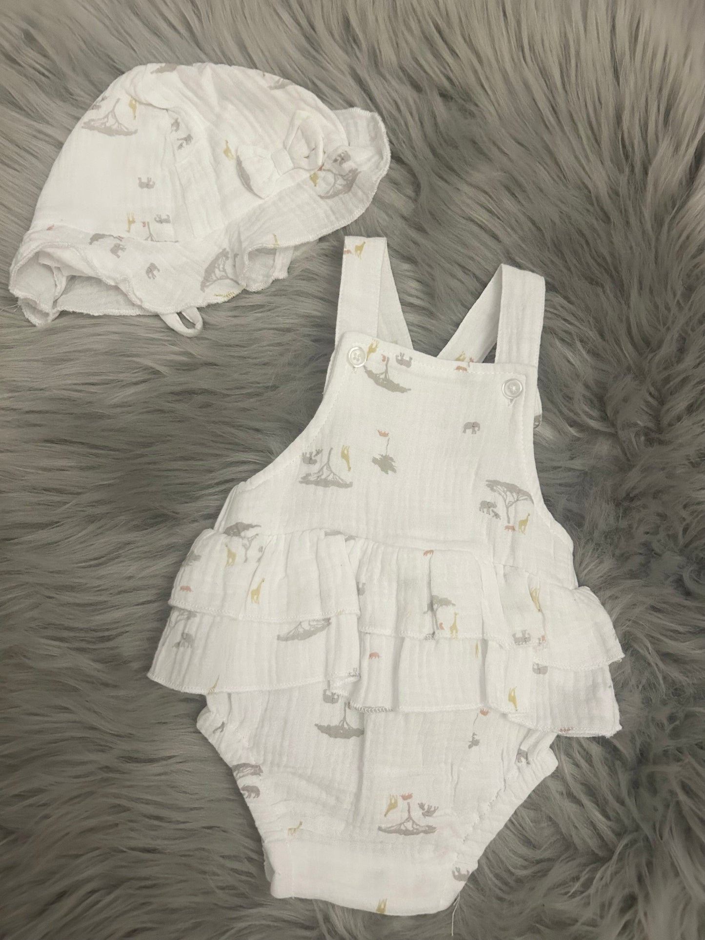 Safari romper