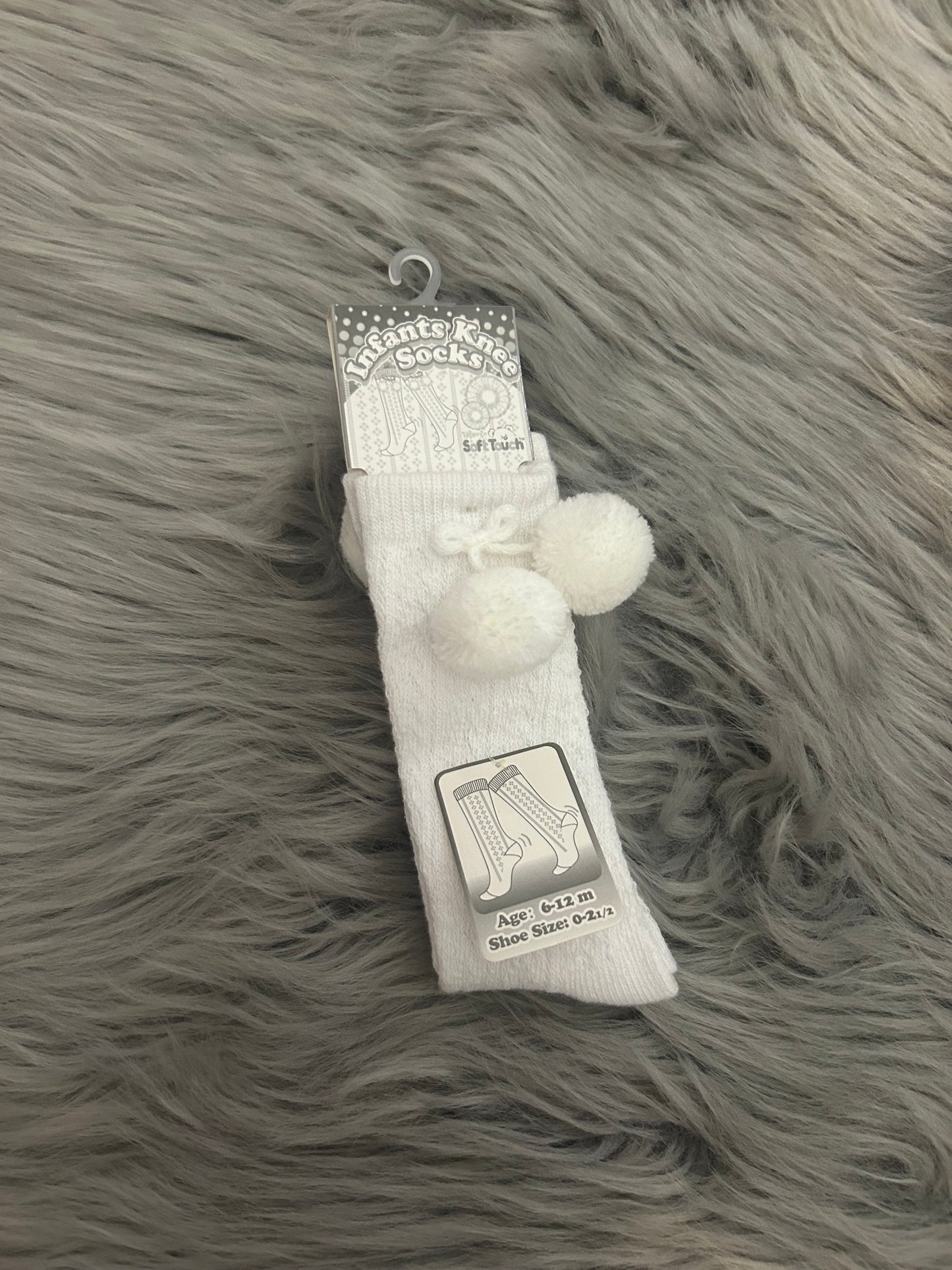 White Pelerine Pom socks