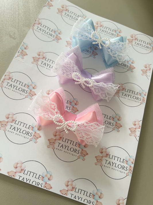 Mini pearl lace piggies
