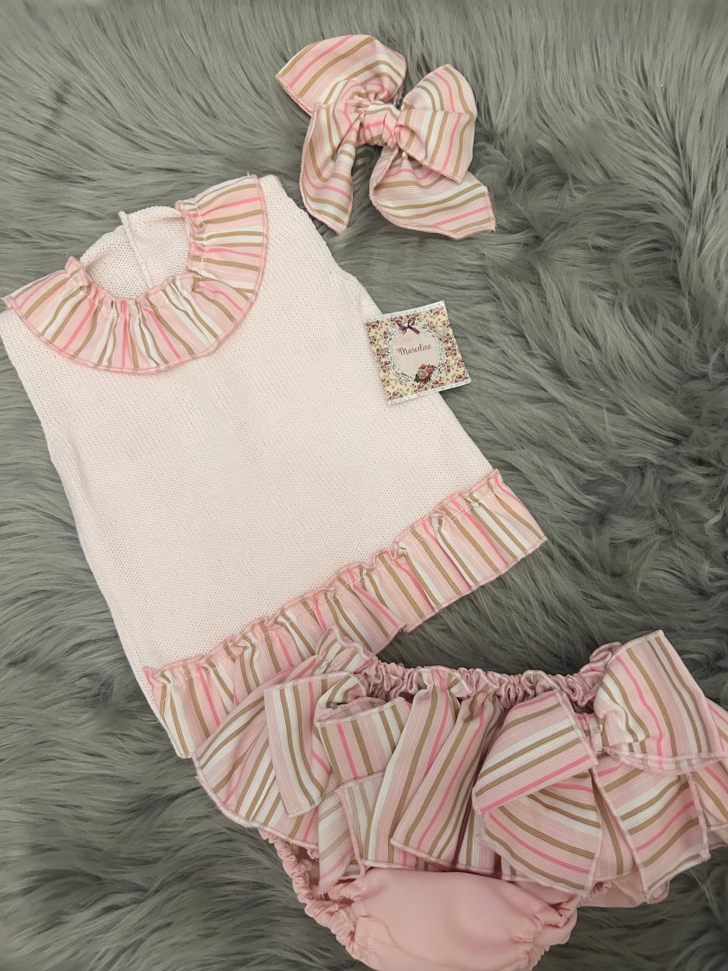 Ela striped set
